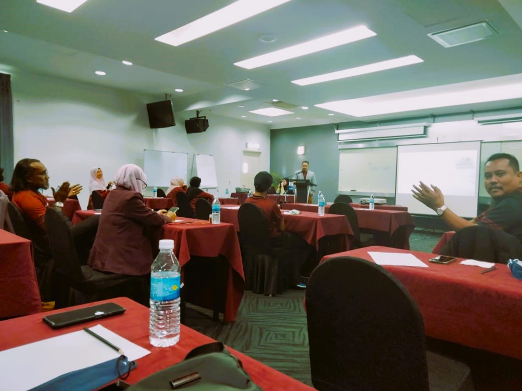 Academy training photo 03